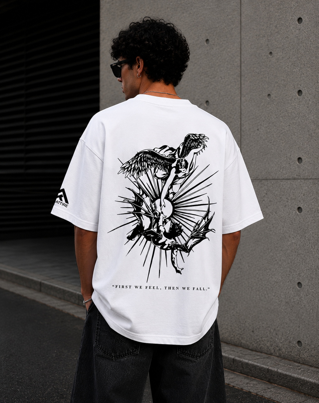 FALLEN OVERSIZED TEE