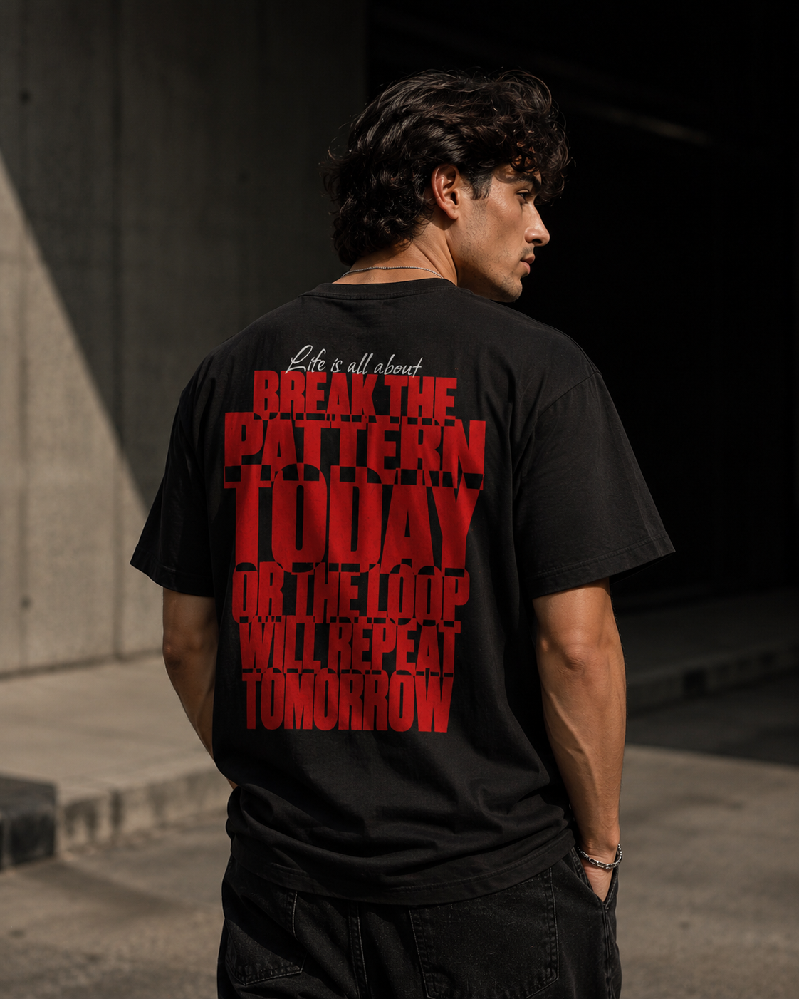 BREAK THE PATTERN OVERSIZED TEE